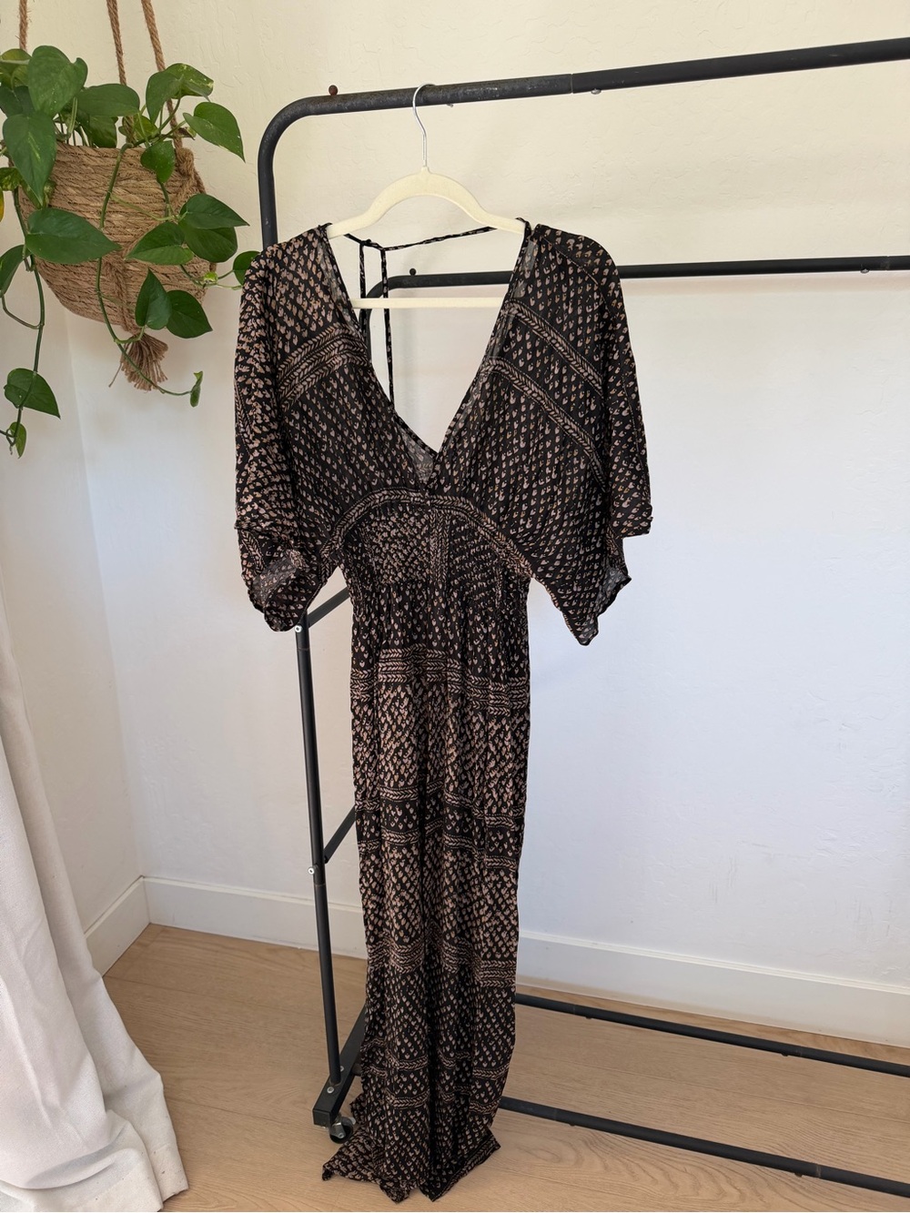 lovestitch Black & Tan Printed V-Neck Maxi Dress